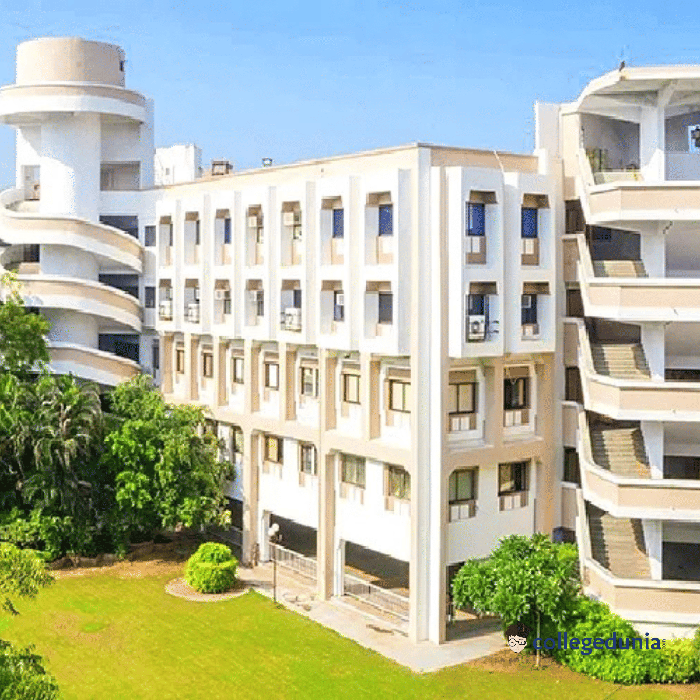 N R Institute of Business Management Ahmedabad Building photo 1